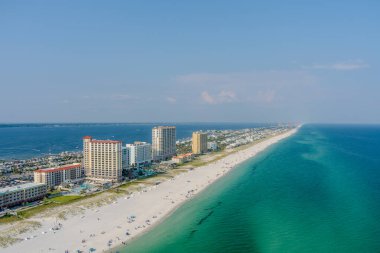 Pensacola, Florida 'daki sahilin havadan görüntüsü.