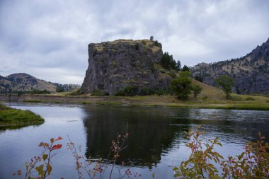 Montana 'daki Tower Rock State Park' taki Missouri Nehri.