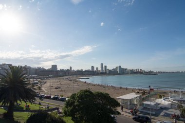 Gün batımında Mar del Plata şehrinin manzarası