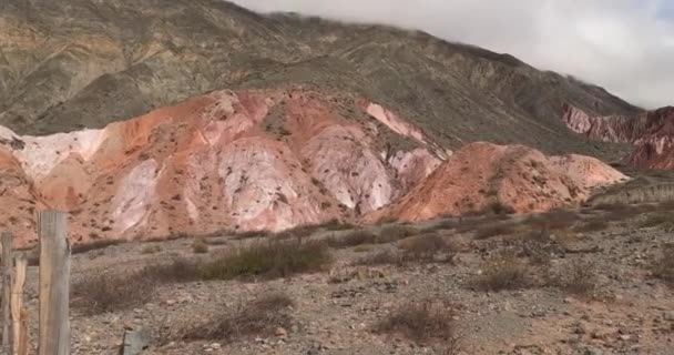 Landschap Van Cerro Los Siete Colores Hill Purmamarca Quebrada Humahuaca — Stockvideo