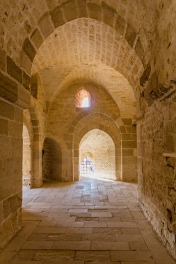 ALEXANDRIA, EGYPT - 2 Şubat 2019: İskenderiye, Mısır 'daki Qaitbey Kalesinin İçi