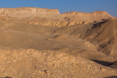 Dakhla vahası yakınlarındaki çöl, Mısır