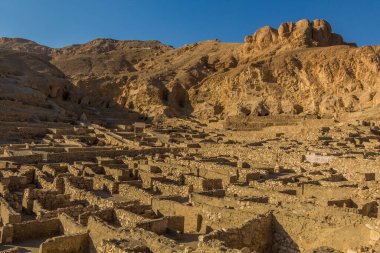 Deir el-Medina, Eski Mısır işçi köyü, Lüksör yakınlarında.