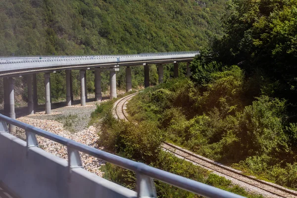 コソボのR6高速道路の橋 — ストック写真