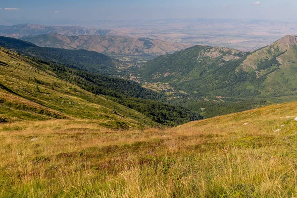 北マケドニアペリスター国立公園のサプンチカ川の谷 — ストック写真