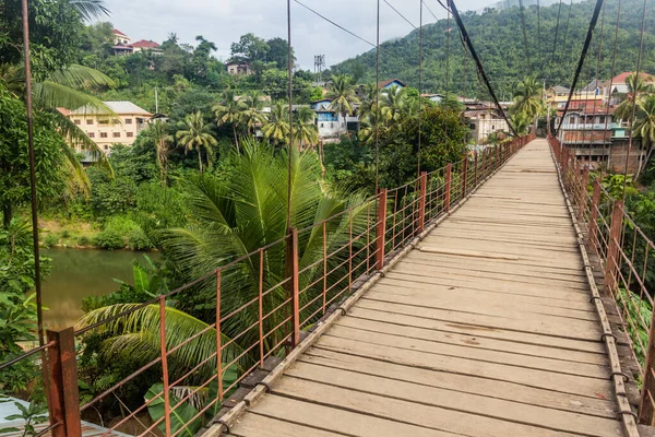 Ponte Pedonale Sospeso Nella Città Muang Khua Laos — Foto Stock