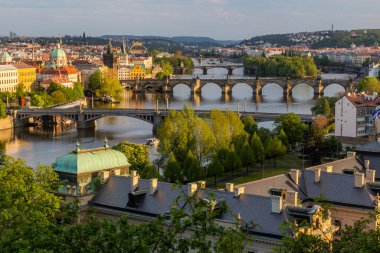 Prag' daki köprülerin havadan görünümü, Çek Cumhuriyeti