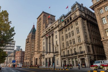 SHANGHAI, ÇİN - 24 Ekim 2019: Şangay, Çin 'deki The Bund' daki tarihi binalar
