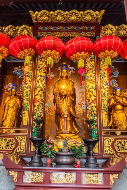 SHANGHAI, ÇİN - 24 Ekim 2019: Şangay, Çin 'deki Chenxiangge Pavyonu' ndaki heykeller