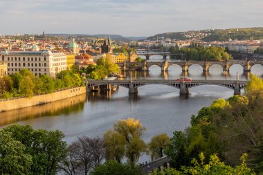 Prag' daki köprülerin havadan görünümü, Çek Cumhuriyeti