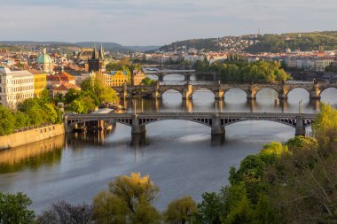Prag' daki köprülerin havadan görünümü, Çek Cumhuriyeti
