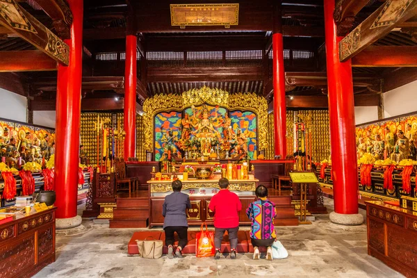 Suzhou China Oktober 2019 Aanbidders Taoïstische Tempel Van Mysterie Xuanmiao — Stockfoto