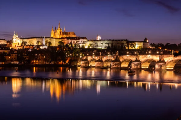 Charles Briç Akşamları Prag Şatosu Çek — Stok fotoğraf