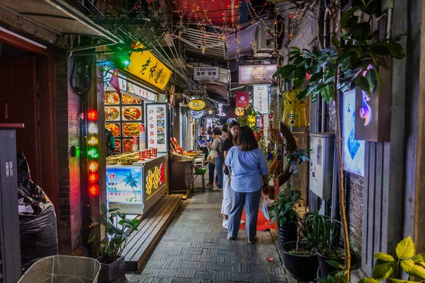 中国上海 2019年10月24日 中国上海天津市狭窄的购物小巷 — 图库照片