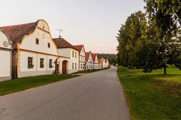 Hagyományos Vidéki Barokk Stílusú Házak Holasovice Faluban Csehországban — Stock Fotó