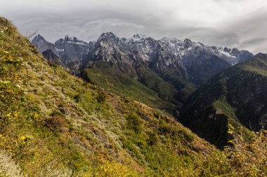 Gorge, Yunnan Eyaleti, Çin sıçrayan kaplan