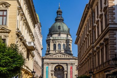 BUDAPEST, HUNGARY - 8 Eylül 2021: Budapeşte, Macaristan 'daki Aziz Stephen Bazilikası