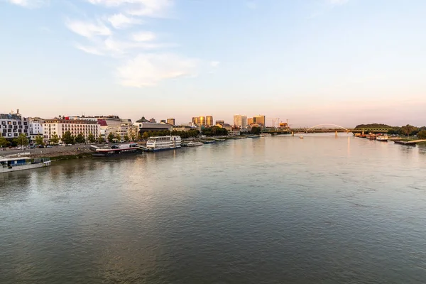 Bratislava Slovakya Daki Tuna Nehri — Stok fotoğraf
