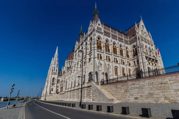 Budapeşte 'deki Macar parlamento binası, hungary