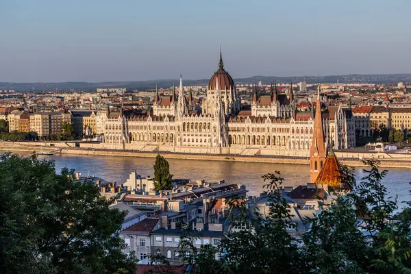 Danube River Hungarian Parliament Building Budapest Hungary — Stock Photo, Image