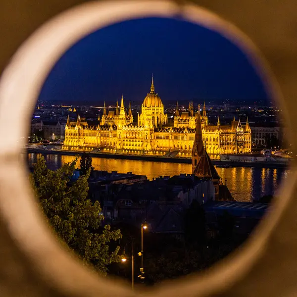 Vista Nocturna Del Edificio Del Parlamento Húngaro Budapest Hungría — Foto de Stock