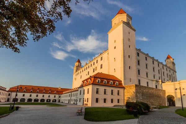 Вид Братиславский Замок Словакия — стоковое фото