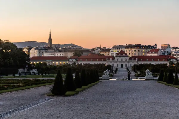 Vista Serale Sul Giardino Del Palazzo Belvedere Vienna Austria — Foto Stock
