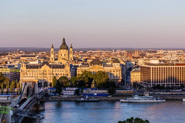 Stephansdom Und Szechenyi Lanchid Brücke Budapest Ungarn — Stockfoto