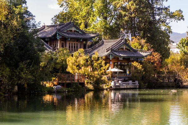 stock image Pavilion in Black Dragon Pool Park in Lijiang, Yunnan province, China