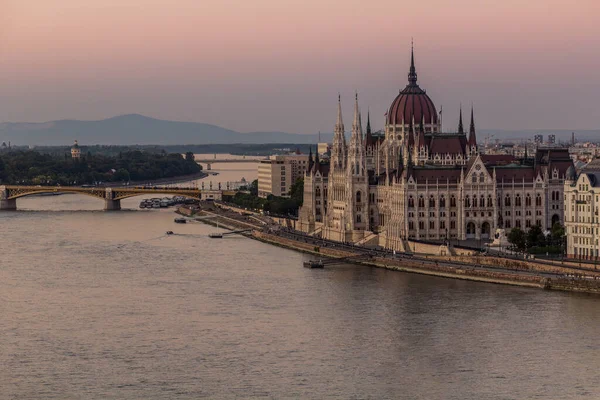 Blick Auf Die Donau Und Das Ungarische Parlamentsgebäude Budapest Ungarn — Stockfoto