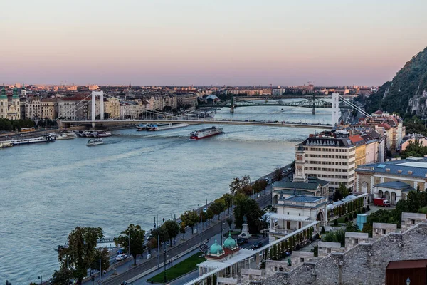 Večerní Pohled Dunaj Mostem Erzsebet Budapešti Maďarsko — Stock fotografie