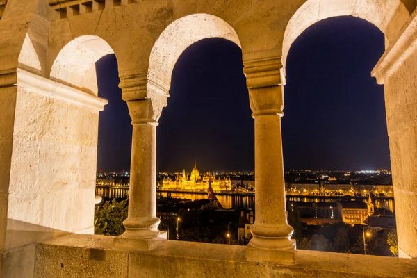 stock image Evening view from Fisherman's Bastion at Buda castle in Budapest, Hungary