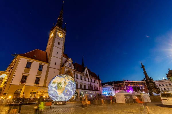 Olomouc Czechia Wrzesień 2021 Model Planety Ziemia Placu Horni Namesti — Zdjęcie stockowe