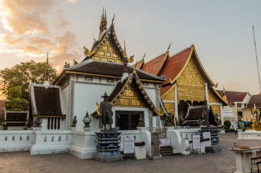 CHIANG MAI, THAILAND - 3 ARALIK 2019 Tayland, Chiang Mai 'deki Şehir Sütun Tapınağı