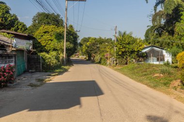 Chiang Rai yolu, Tayland.