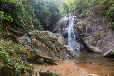 Chiang Rai, Tayland yakınlarında Huai Mae Sai şelalesi