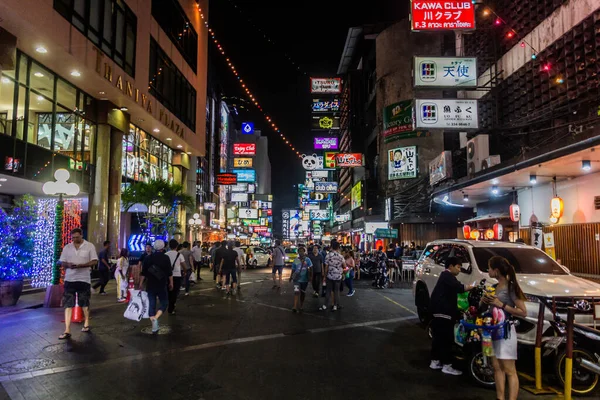 Bangkok Tailandia Diciembre 2019 Vista Nocturna Una Calle Distrito Patpong —  Fotos de Stock