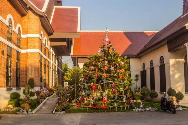 Árbol Navidad Primera Iglesia Chiang Rai Tailandia — Foto de Stock