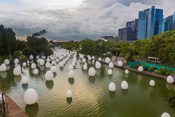 Singapore Singapore Grudzień 2019 Odkryty Eksponat Jaja Ogrodach Nad Zatoką — Zdjęcie stockowe