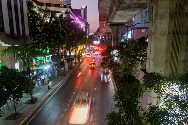 Bangkok Tailandia Diciembre 2019 Vista Línea Bts Sobre Sukhumvit Road —  Fotos de Stock