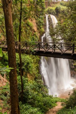 Kisiizi Şelalesi, Uganda manzarası