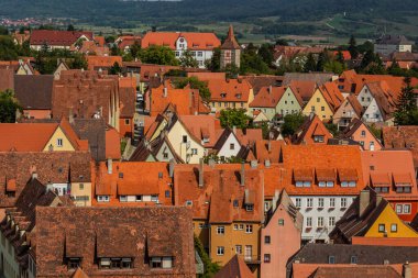 Almanya 'nın Bavyera eyaletinde Rothenburg ob der Tauber kentinin havadan görünüşü