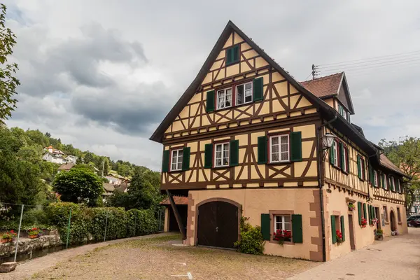ドイツ バーデン ヴュルテンベルク州シュリータッハ村にある半木造の家 — ストック写真