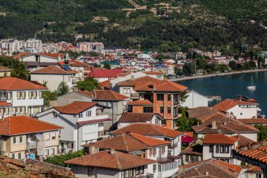 Kuzey Makedonya 'nın Ohri kentinden Ohri gölü manzarası