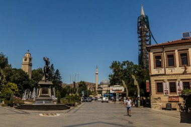BITOLA, NORTH MACEDONIA - 7 Ağustos 2019: Bitola, Kuzey Makedonya 'daki Magnolia Meydanı