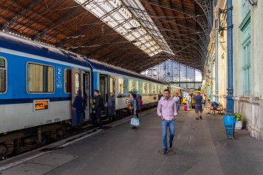 BUDAPEST, HUNGARY - 15 Ağustos 2019 Budapeşte Nyugati tren istasyonu, Macaristan