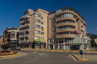 OHRID, NORTH MACEDONYA - 8 Ağustos 2019: Ohri kasabası, Kuzey Makedonya 'daki binalar