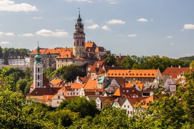 Çek Cumhuriyeti 'ndeki Cesky Krumlov şehrinin silueti.