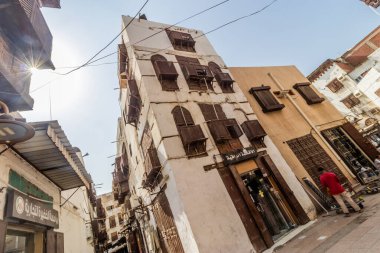 JEDDAH, SAUDI ARABIA - 15 Kasım 2021: El Balad 'daki geleneksel evler, Suudi Arabistan' ın tarihi merkezi