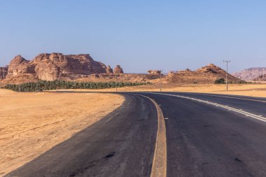 Suudi Arabistan, Ula yakınlarında 70. Yol